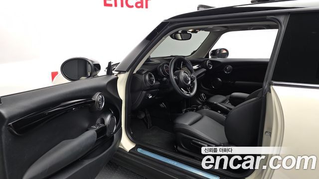 Mini Cooper 2020 — photo 13