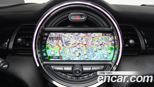 Mini Cooper 2020 — photo 20