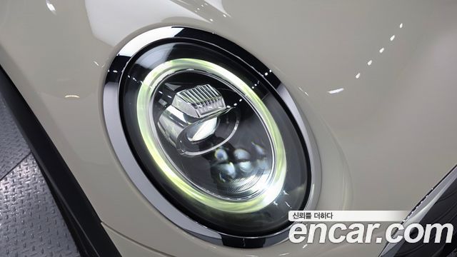 Mini Cooper 2020 — photo 8