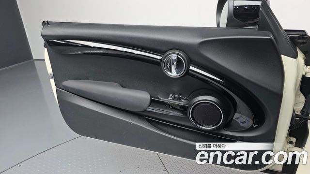 Mini Cooper 2020 — photo 15