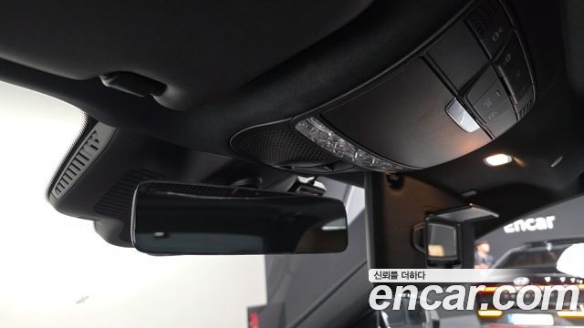 Mercedes-Benz E-Class 2022 — photo 28
