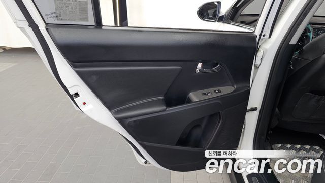 Kia Sportage 2015 — photo 15