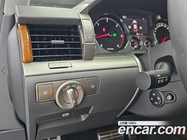Volkswagen Phaeton 2014 — photo 19