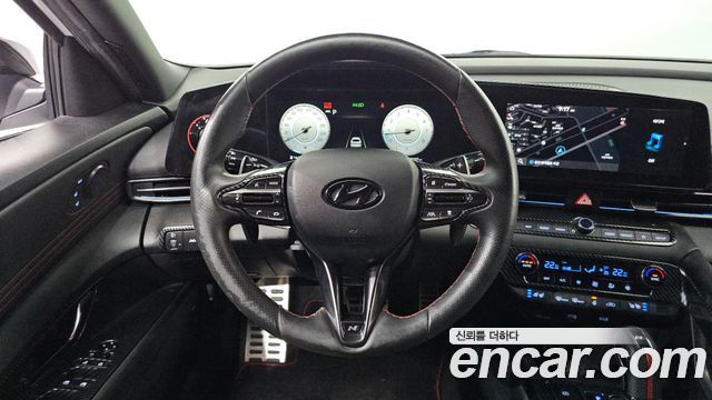 Hyundai AVANTE 2021 — photo 19