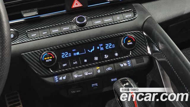 Hyundai AVANTE 2021 — photo 29