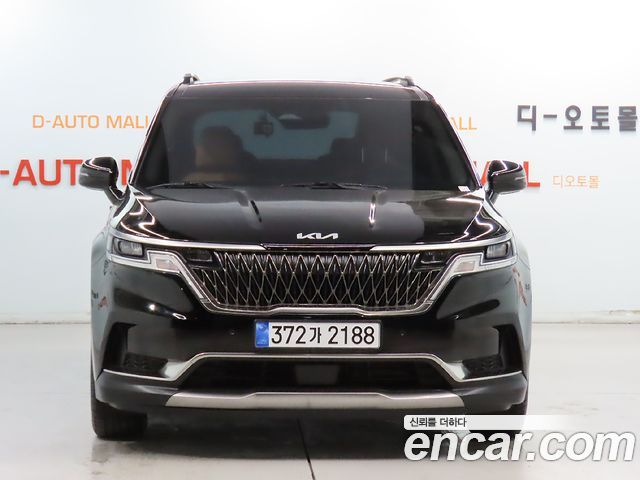 Kia Canival 2023 — photo 2