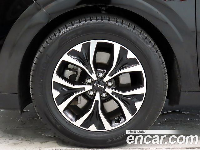 Kia Canival 2023 — photo 20