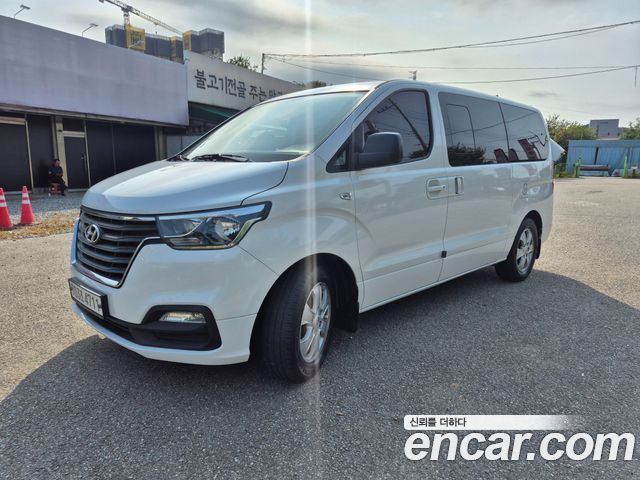 Hyundai Starex 2019 — photo 2
