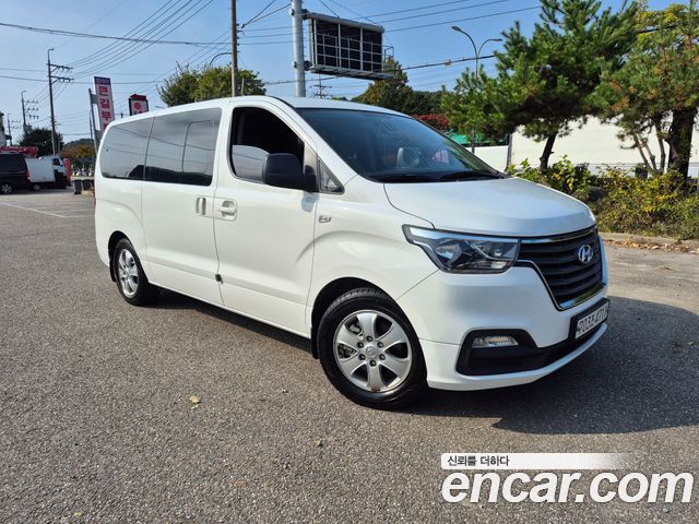 Hyundai Starex 2019 — photo 3