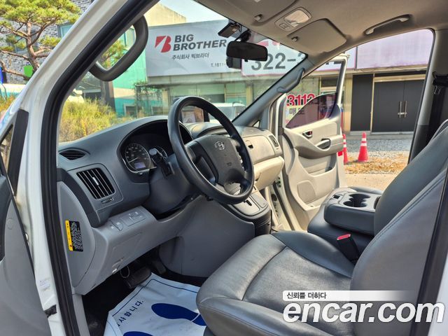 Hyundai Starex 2019 — photo 10