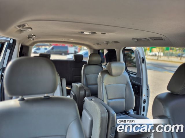 Hyundai Starex 2019 — photo 15