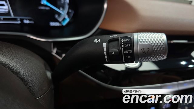 Genesis G80 2022 — photo 32