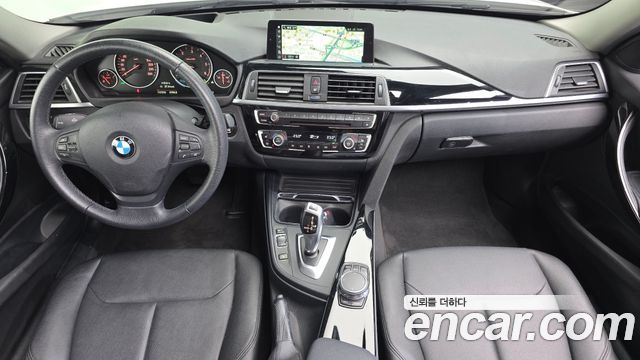 BMW 3-Series 2018 — photo 7