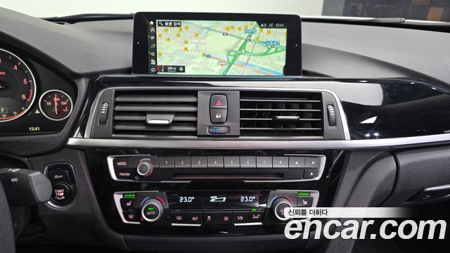 BMW 3-Series 2018 — photo 14