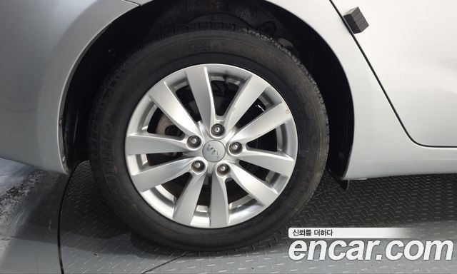 Kia K3 2015 — photo 5