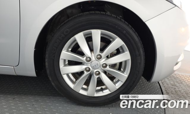 Kia K3 2015 — photo 7