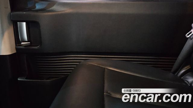 Hyundai Staria 2023 — photo 18