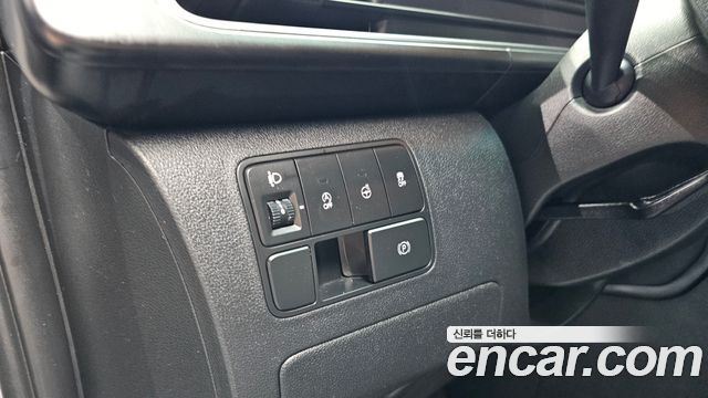 Hyundai Staria 2023 — photo 15