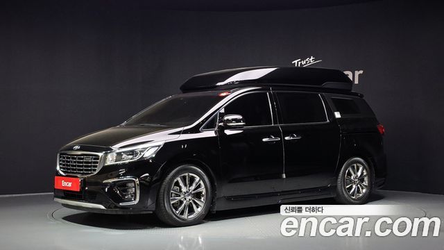 Kia Canival 2020 — photo 1