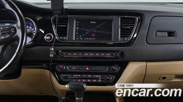 Kia Canival 2020 — photo 18