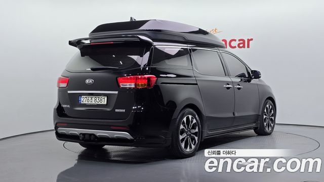 Kia Canival 2018 — photo 2