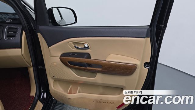 Kia Canival 2018 — photo 15