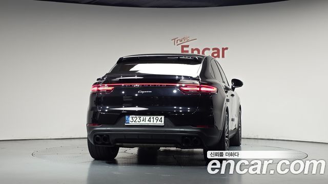 Porsche Cayenne 2021 — photo 4