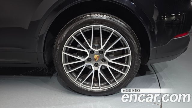 Porsche Cayenne 2021 — photo 7