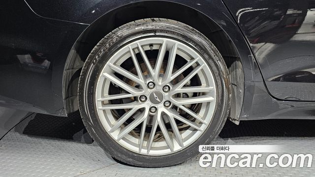 Genesis G70 2019 — photo 5