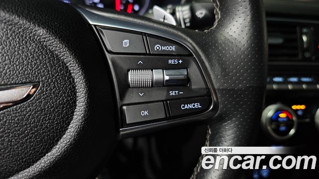 Genesis G70 2019 — photo 23