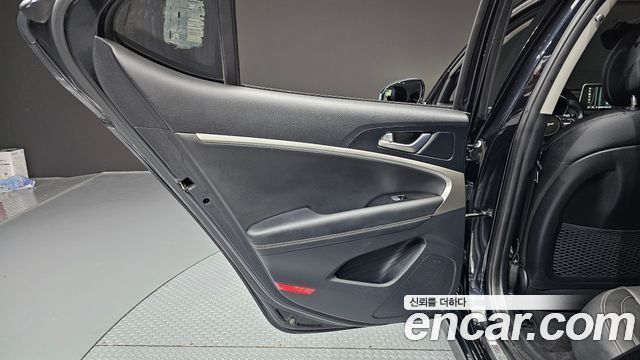 Genesis G70 2019 — photo 15