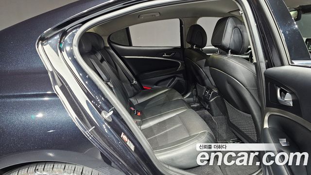 Genesis G70 2019 — photo 29
