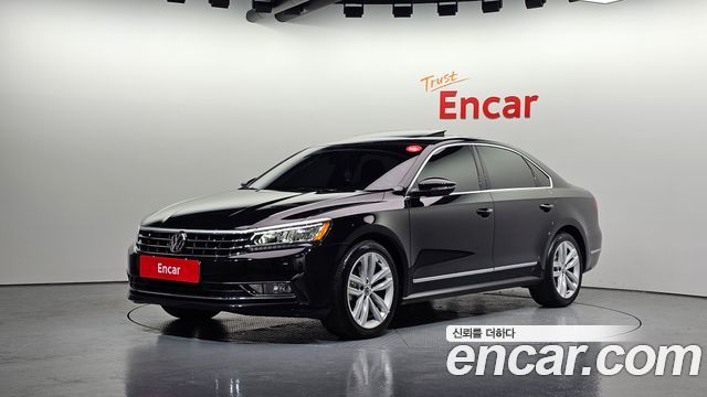 Volkswagen Passat 2018 — photo 1