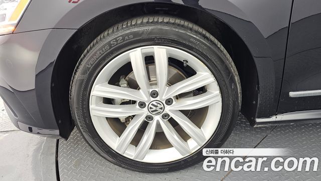 Volkswagen Passat 2018 — photo 5