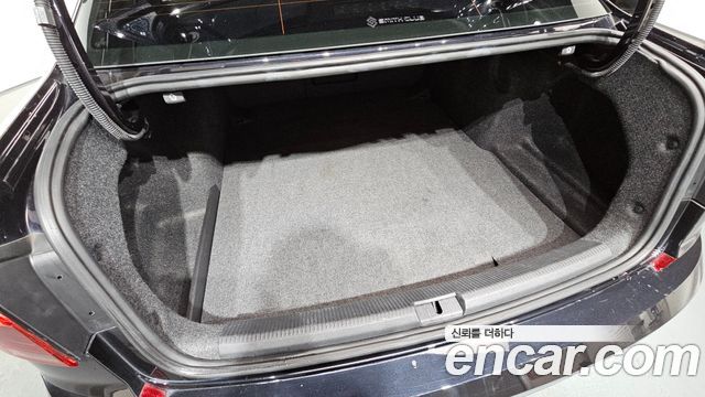Volkswagen Passat 2018 — photo 20