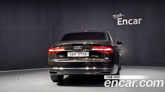 Audi A8 2015 — photo 4