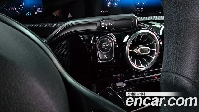 Mercedes-Benz A-Class 2020 — photo 9