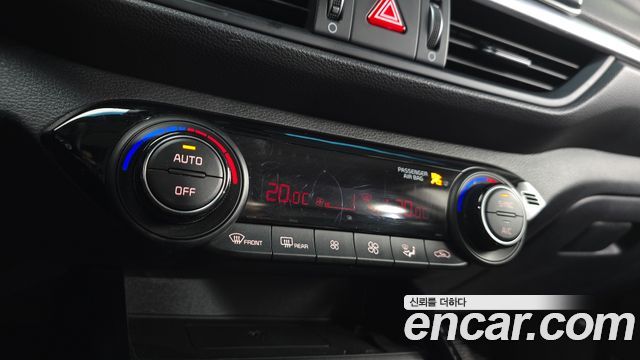 Kia K3 2022 — photo 28
