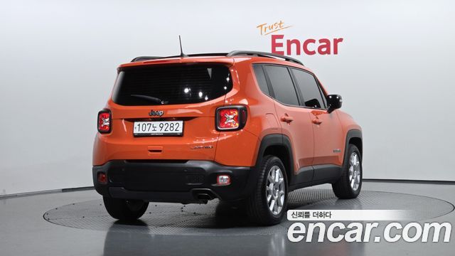 Jeep Renegade 2019 — photo 2