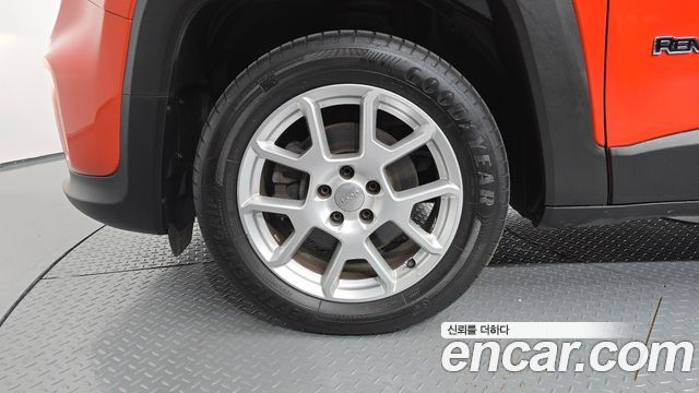 Jeep Renegade 2019 — photo 5
