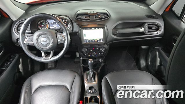 Jeep Renegade 2019 — photo 10
