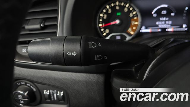 Jeep Renegade 2019 — photo 29