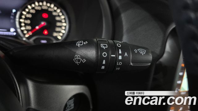 Jeep Renegade 2019 — photo 30