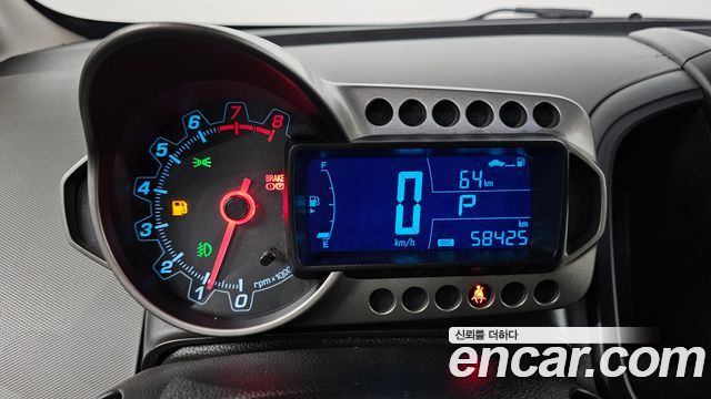 Chevrolet Korea Aveo 2014 — photo 11
