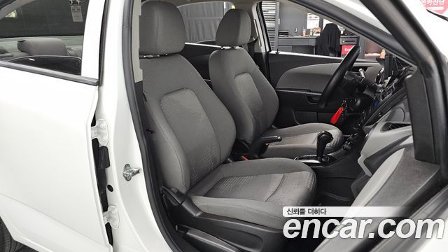 Chevrolet Korea Aveo 2014 — photo 17