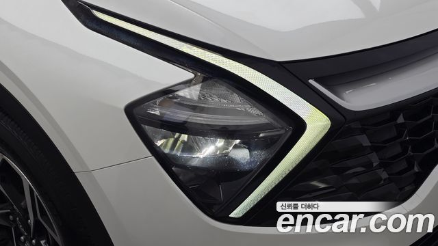Kia Sportage 2022 — photo 8