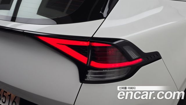 Kia Sportage 2022 — photo 9