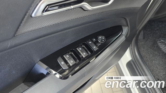 Kia Sportage 2022 — photo 28