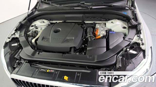 Volvo XC60 2021 — photo 6