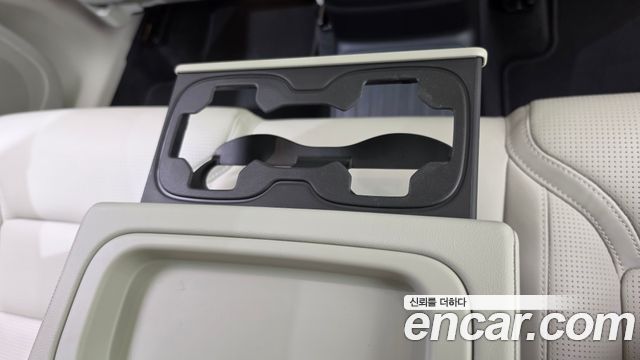 Volvo XC60 2021 — photo 31
